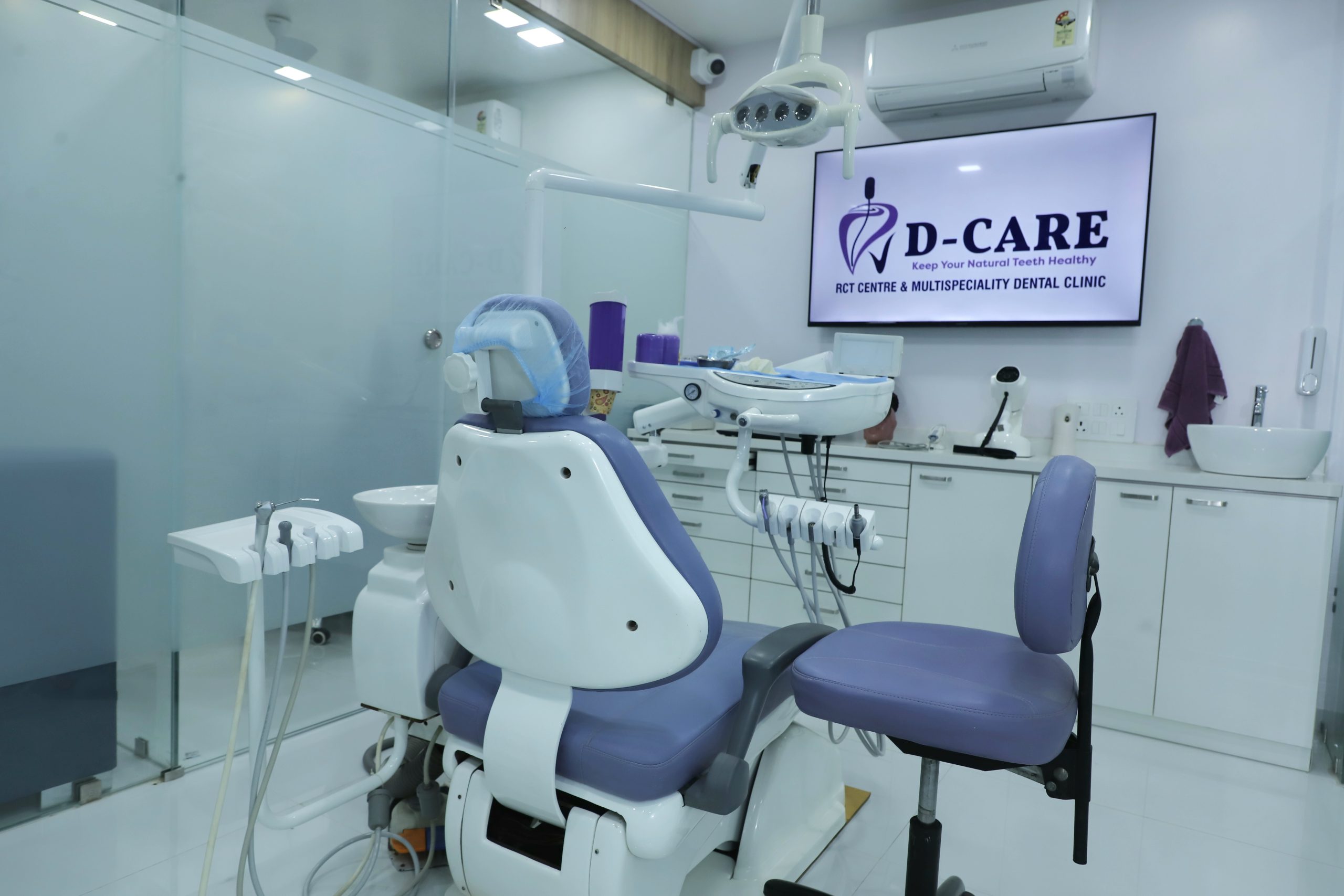 Meet the Smile Experts: Inside Valsad’s Trusted Multispeciality Dental Clinic